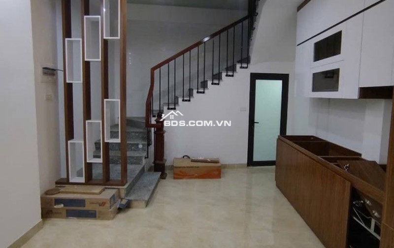 Yên Nghĩa. Hà Đông nhà 5 tâng 37m2 gi.á 6ti1 + Gần trục đường lớn, cách oto vài mét, ngõ thoáng rộng, dân trí cao. + Sổ đẹp